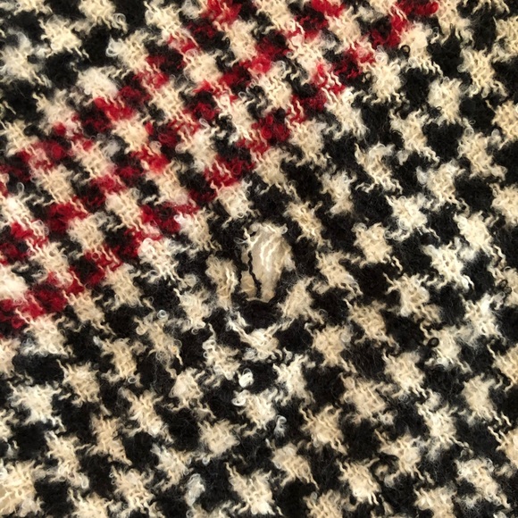 Charming Charlie Houndstooth Poncho - Picture 6 of 6